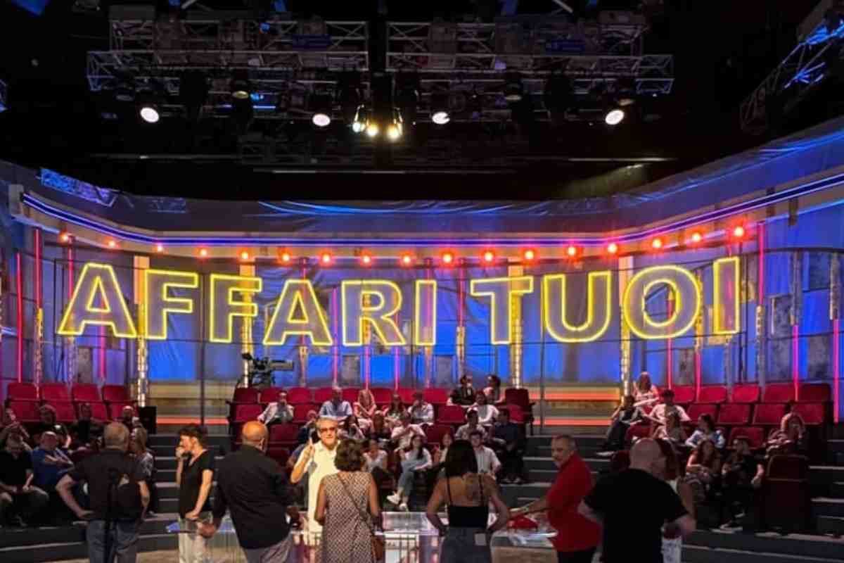 affari tuoi quando torna