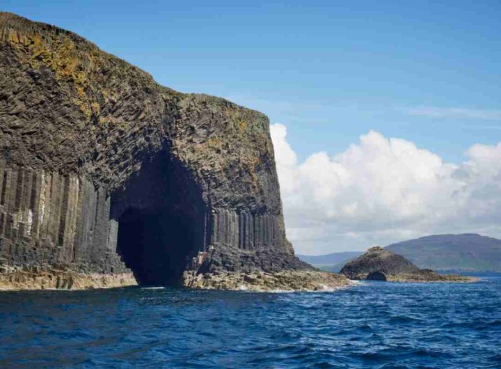 Grotta di Fingal