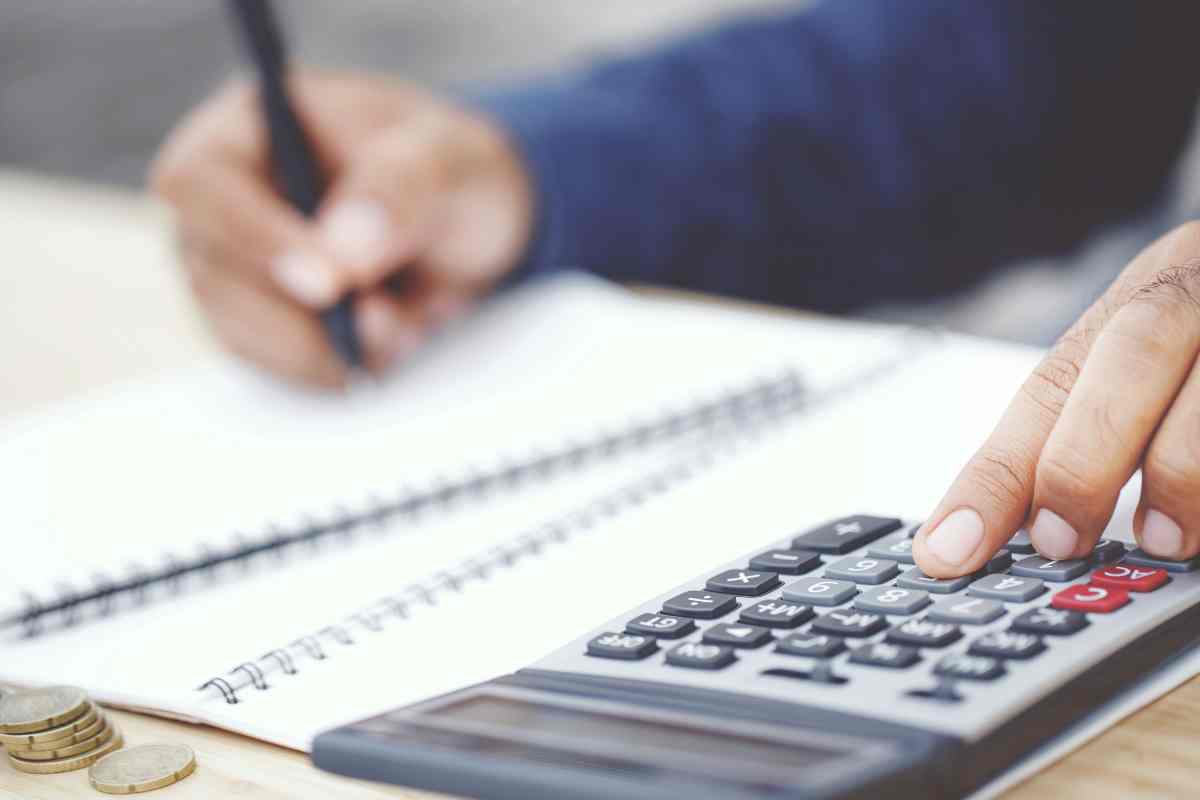 Busta paga, l’esperto spiega il codice al quale fare attenzione