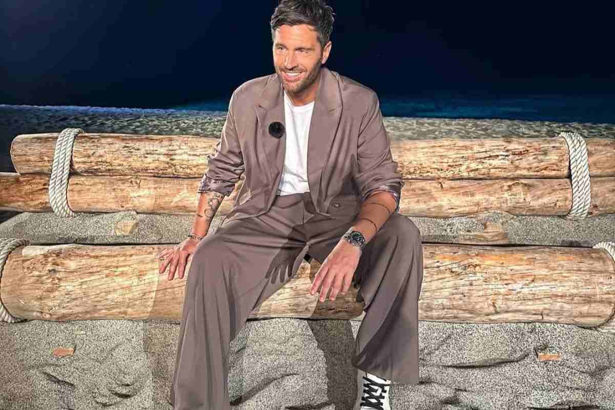 filippo bisciglia in veste di attore oltre che conduttore