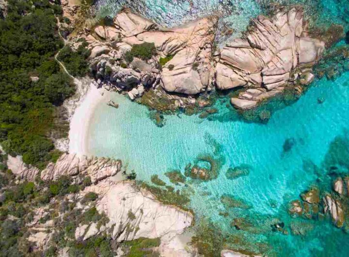 spiaggia bianca e mare cristallino, scopri quella di san teodoro